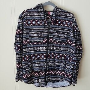 𝅺divided hood sweater sz 8 womens aztek